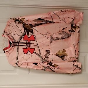 NWOT Pink/Purple Realtree Under Armour Hoodie Women's Medium